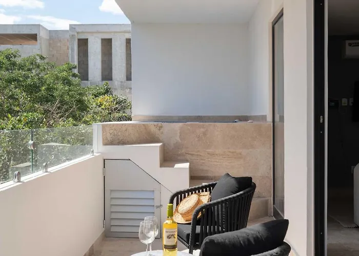 2 Bd Private Plunge Pool And Terrace Appartement